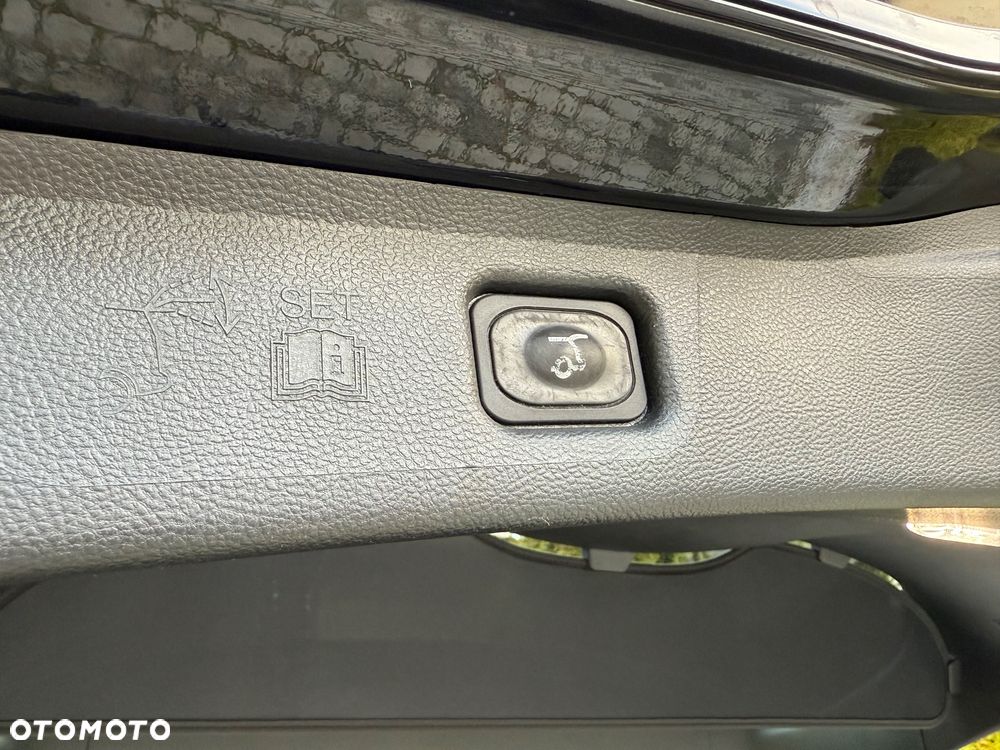 Ford S-Max 2.0 EcoBlue AWD ST-Line - 31
