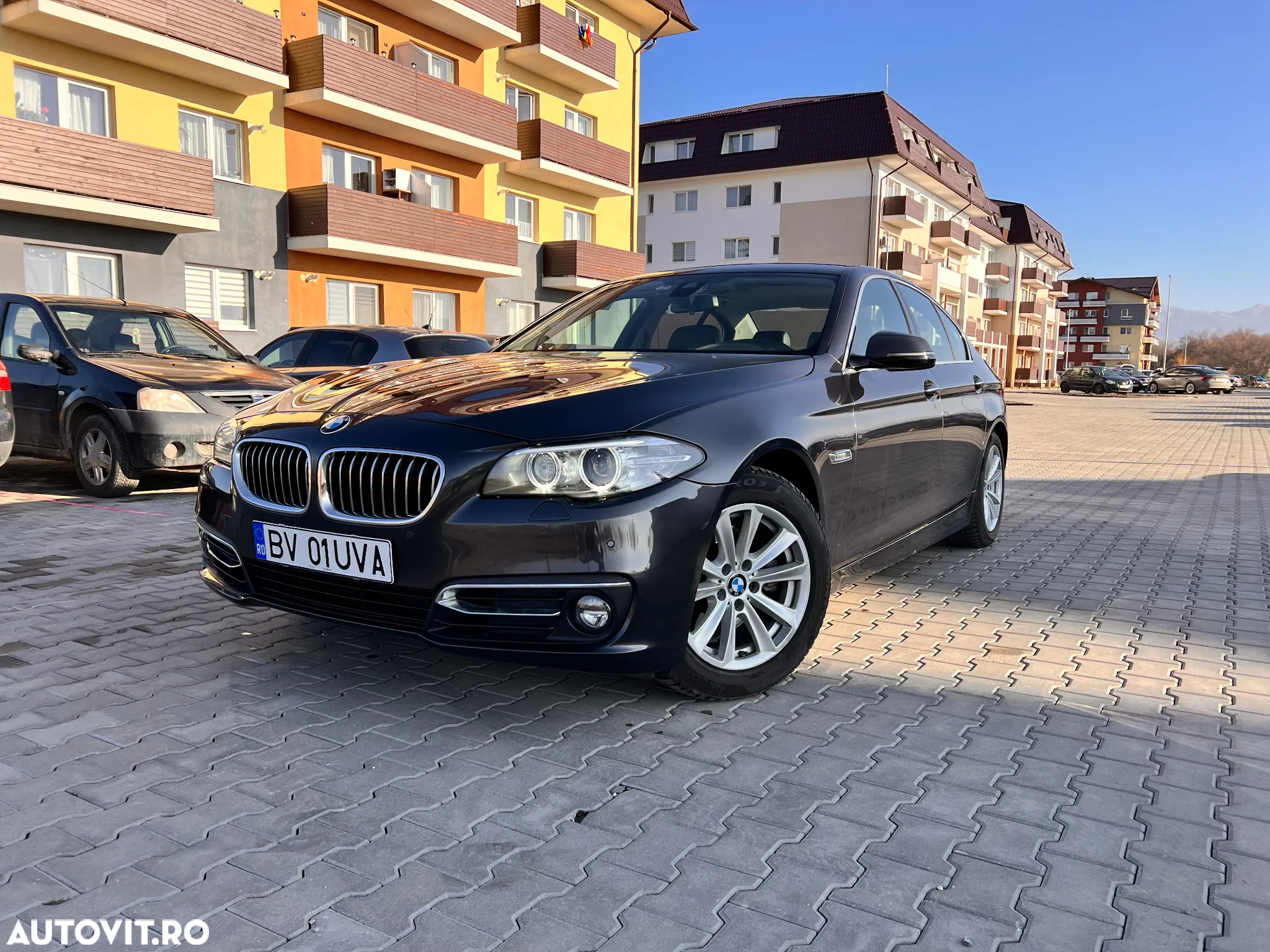 BMW Seria 5 520d Efficient Dynamics Edition Aut. Luxury Line - 2