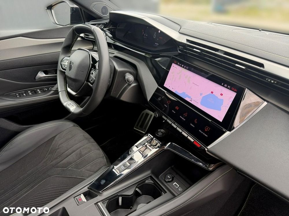 Peugeot 308 - 24