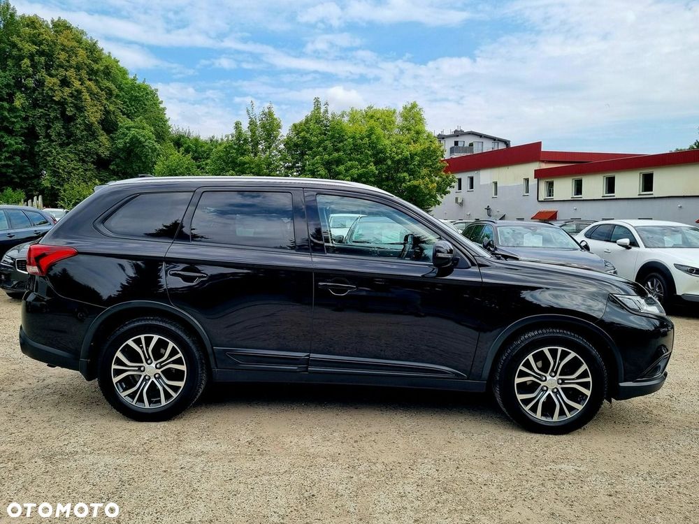 Mitsubishi Outlander 2.0 4WD Invite - 4