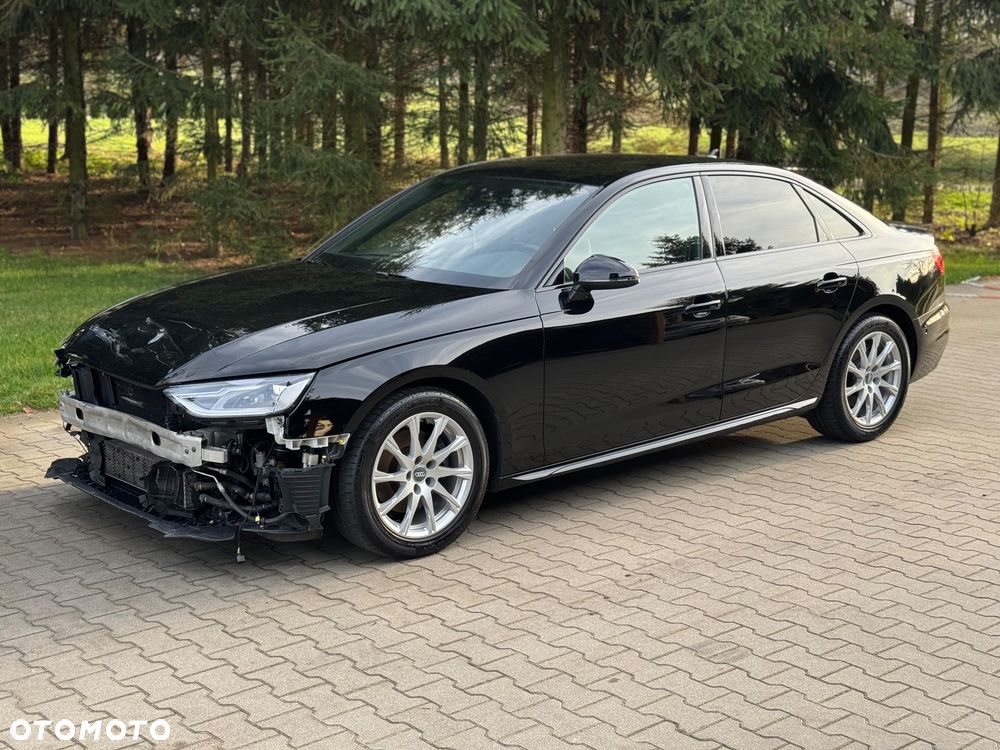 Audi A4 - 1