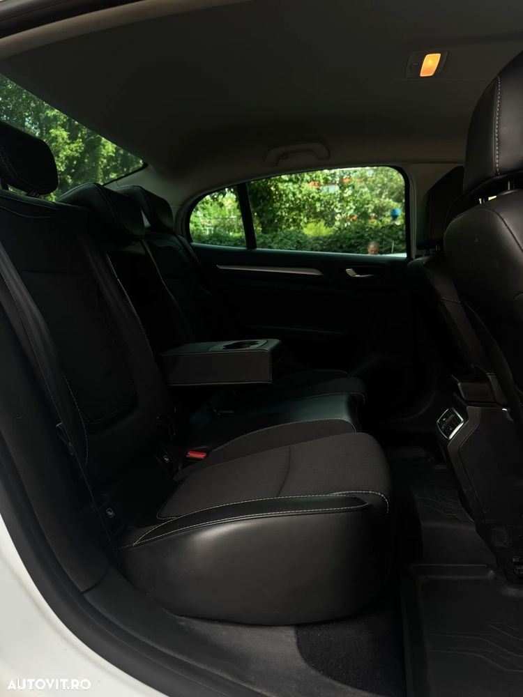 Renault Megane TCe 140 EDC GPF Equilibre - 14