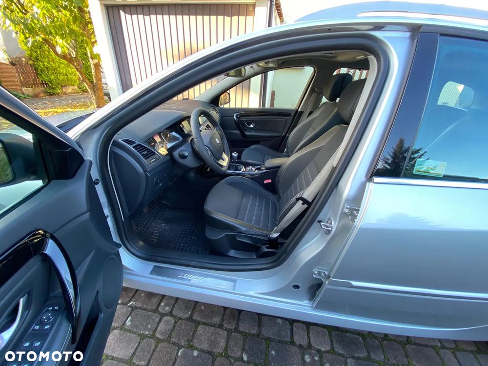 Renault Laguna 2.0 dCi Bose Edition - 17