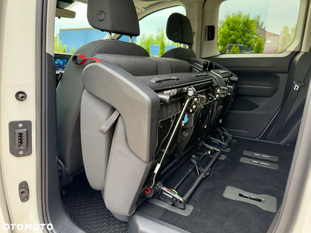 Volkswagen Caddy 2.0 TDI Comfortline - 13
