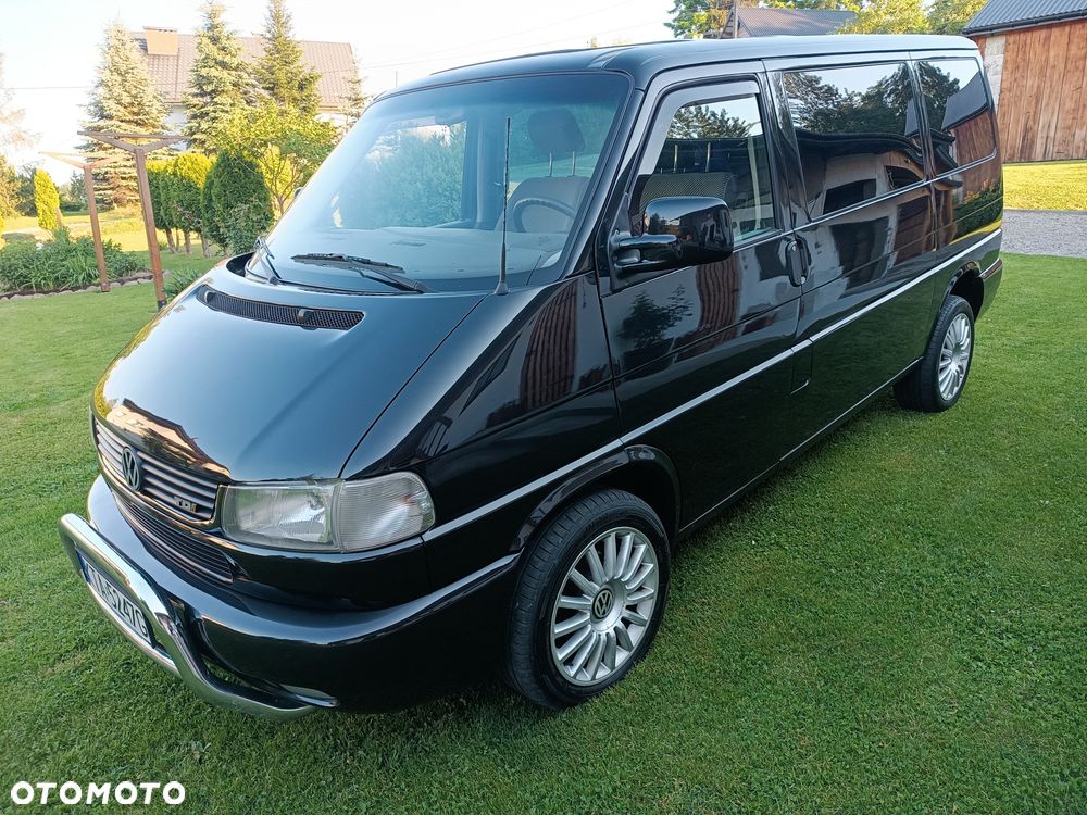 Volkswagen Caravelle - 2