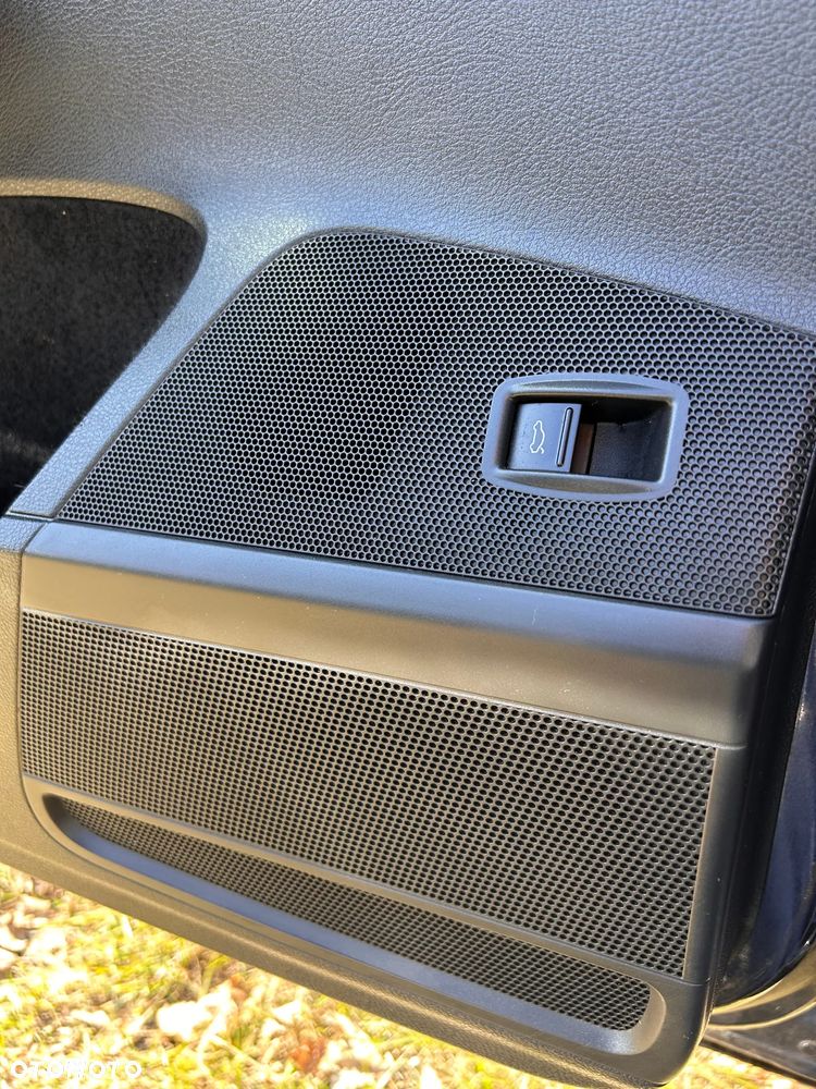 Volkswagen Passat Variant - 24