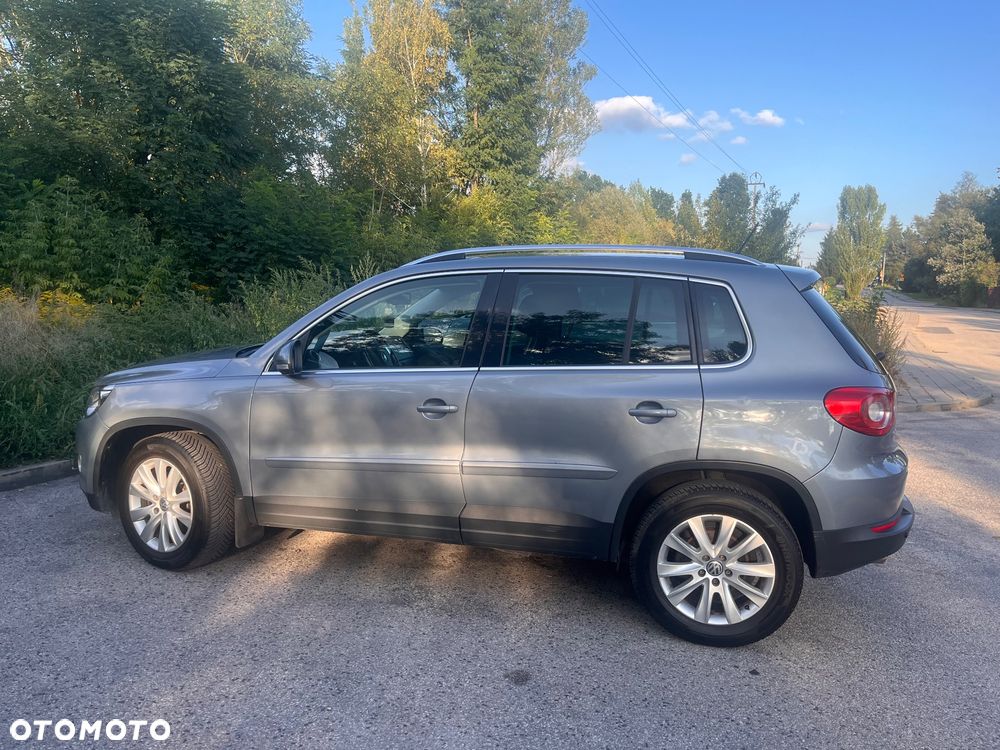 Volkswagen Tiguan - 12