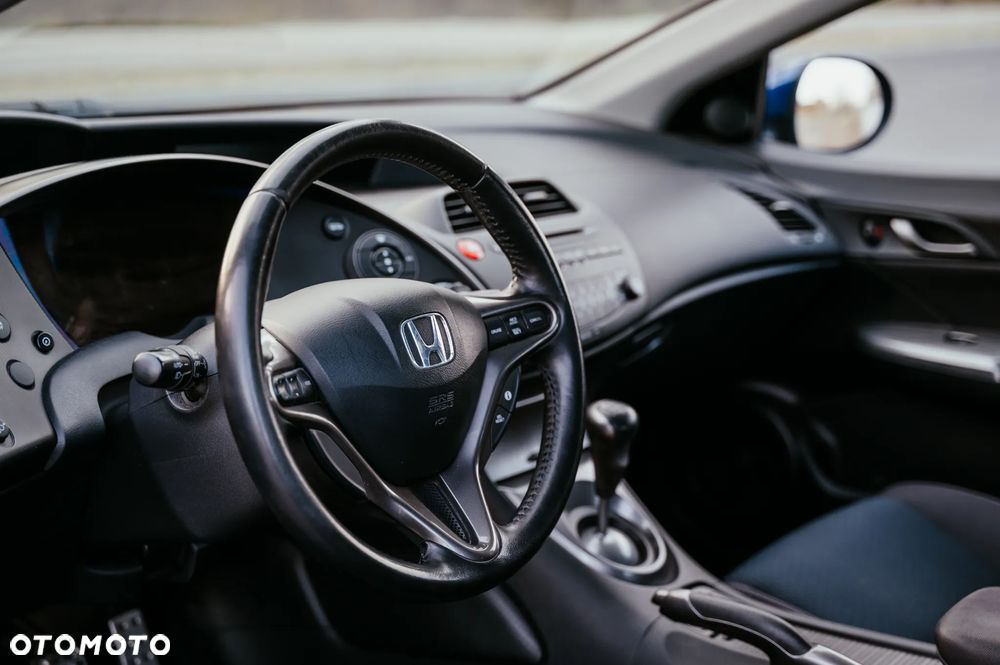 Honda Civic 1.8 Sport - 10