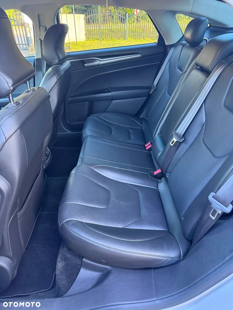 Ford Fusion 2.0 EcoBoost Titanium - 10
