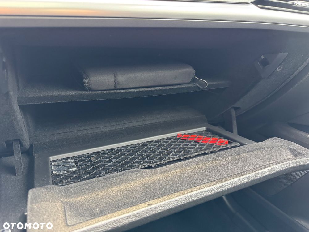 Ford Mondeo 2.0 TDCi Titanium PowerShift - 30