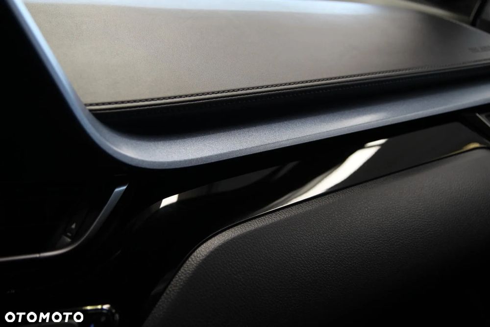 Toyota C-HR Hybrid Lounge - 18
