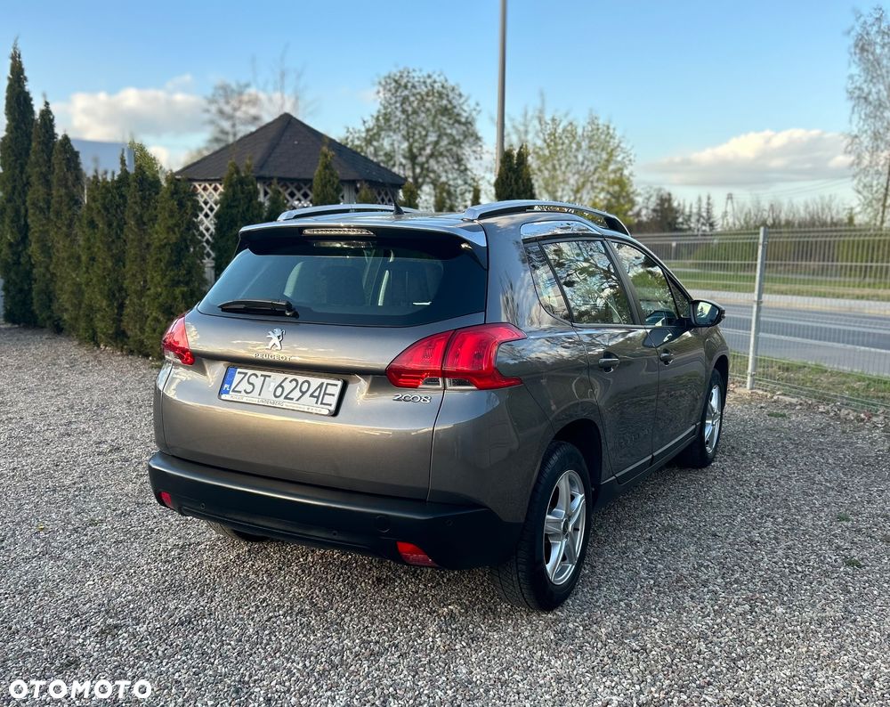 Peugeot 2008 PureTech 110 Style - 6