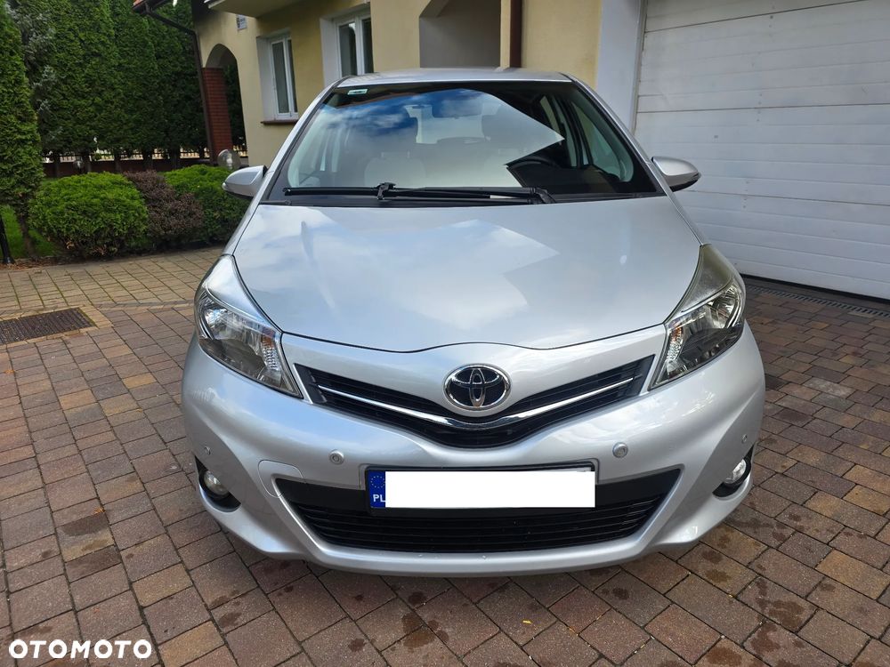 Toyota Yaris 1.33 VVT-i Executive - 11