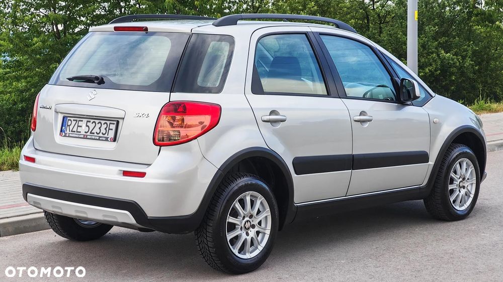 Suzuki SX4 1.6 VVT 4x4 Style - 16