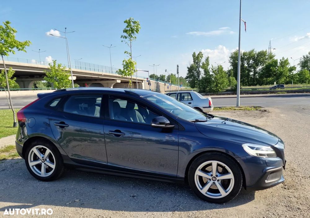 Volvo V40 D3 Aut. Momentum - 1