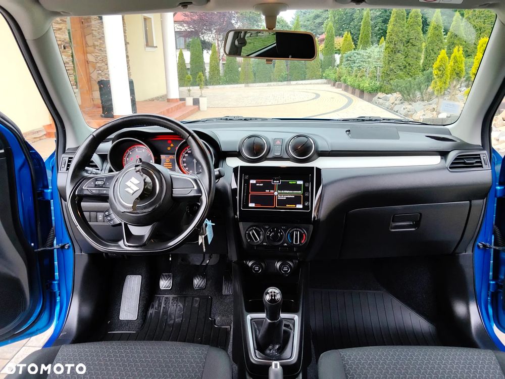 Suzuki Swift 1.2 Dualjet Hybrid Allgrip Comfort - 12