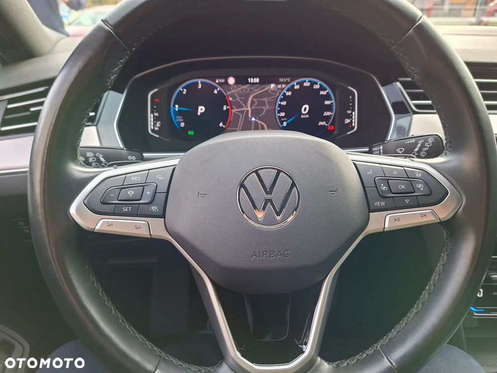 Volkswagen Passat Variant 2.0 TDI BMT Highline DSG - 32