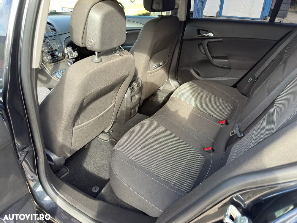 Opel Insignia 2.0 CDTI - 9