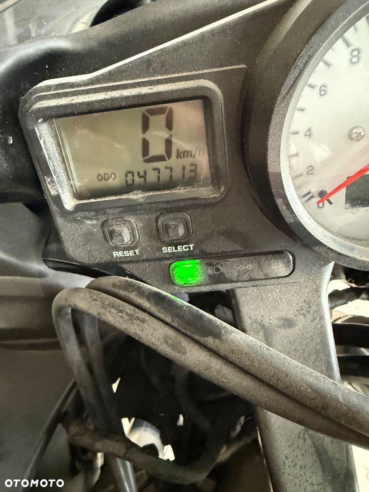Yamaha R6 - 7