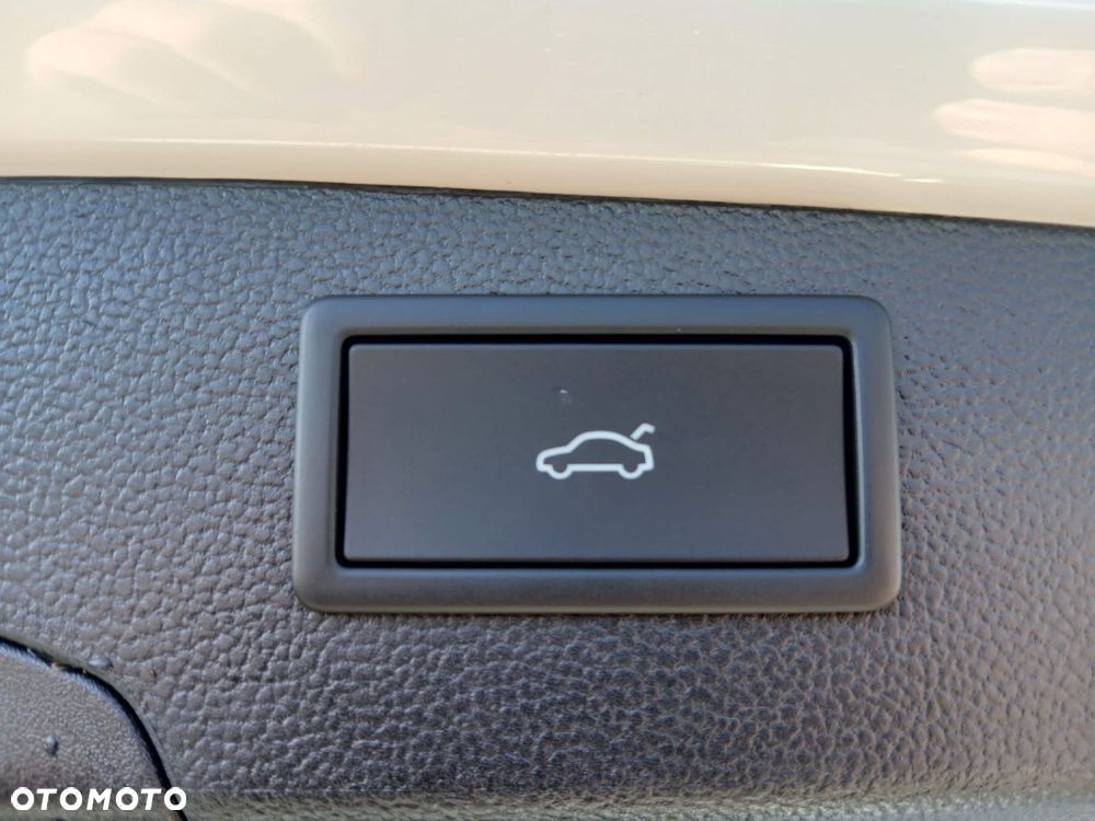 Volkswagen Passat Variant - 9