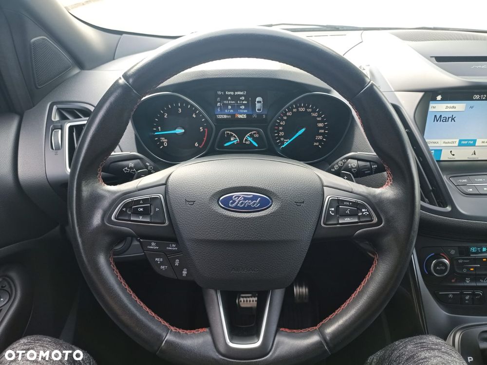 Ford Kuga 2.0 TDCi 4x4 ST-Line - 14