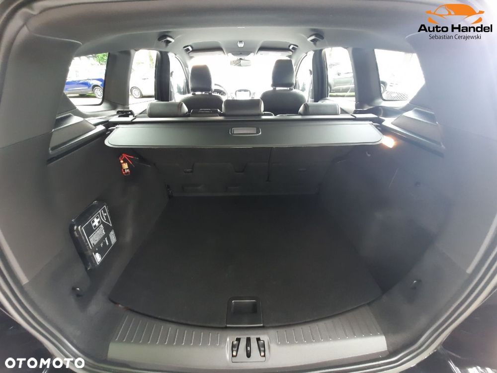Ford Kuga 1.5 EcoBoost 2x4 ST-Line - 18