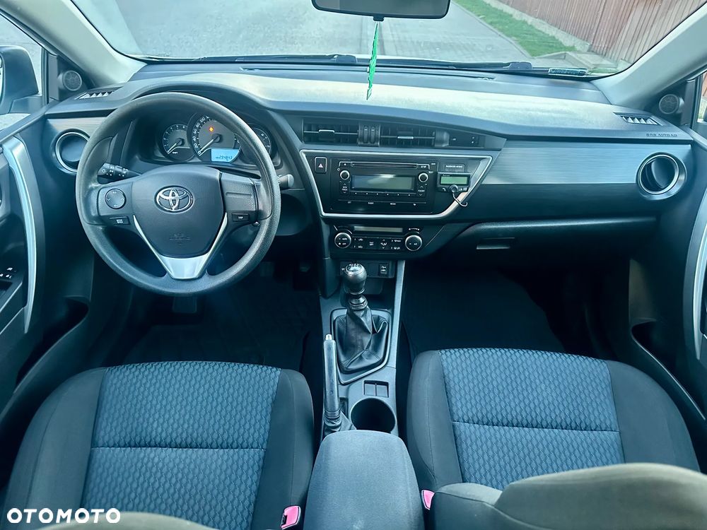 Toyota Auris 1.4 D-4D Active - 6