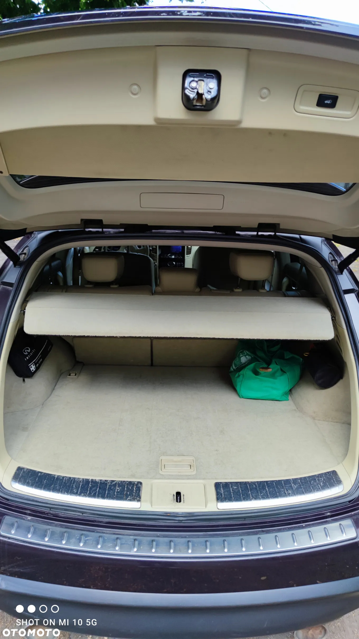 Infiniti QX70 3.0d S - 25