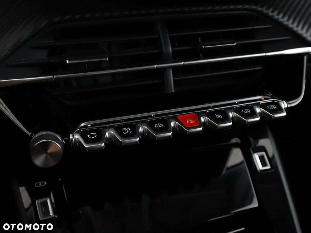 Peugeot 2008 1.2 PureTech Allure Pack S&S EAT8 - 28