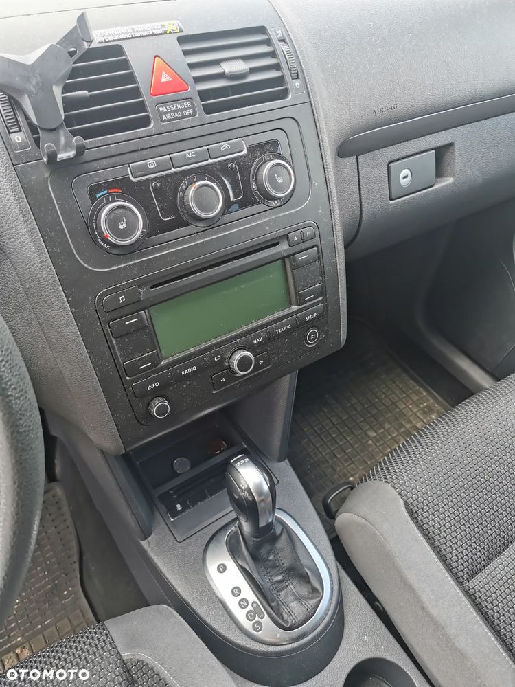 Volkswagen Touran 1.6 TDI DPF DSG Highline - 6