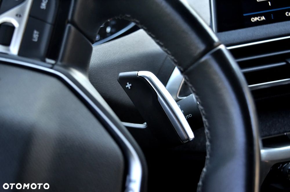 Peugeot 3008 1.2 PureTech Allure S&S EAT6 - 36