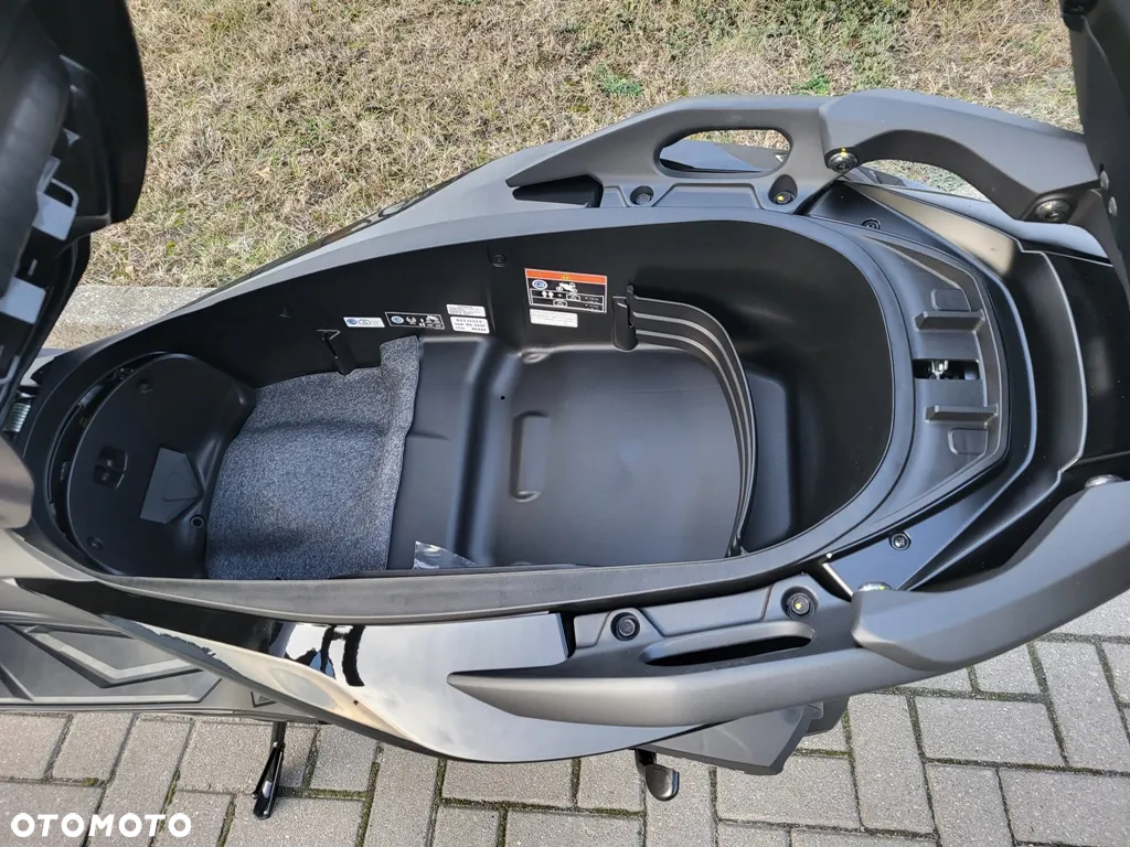 Honda NSS - 8