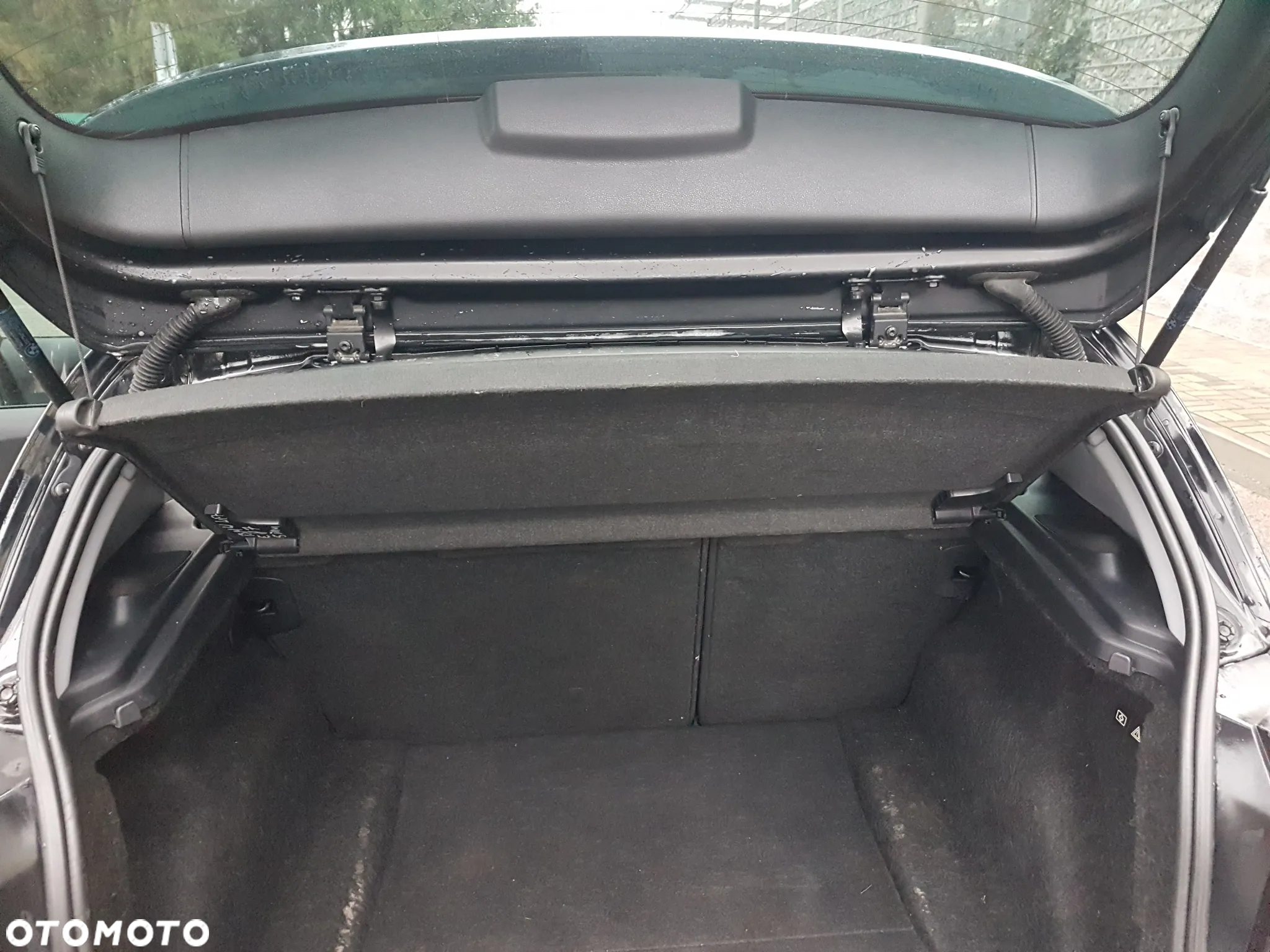 BMW Seria 1 120i - 13