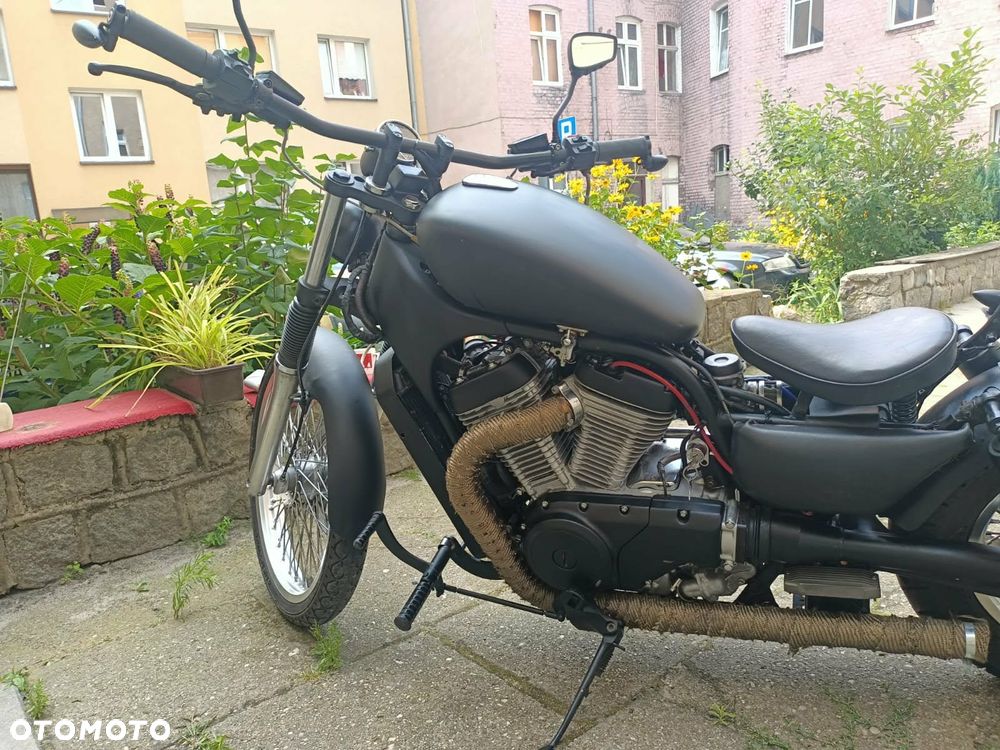Suzuki Intruder - 2