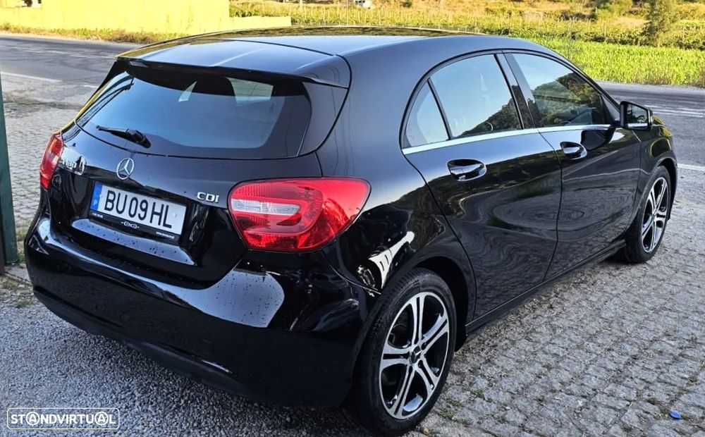 Mercedes-Benz A 180 CDI (BlueEFFICIENCY) Urban - 2