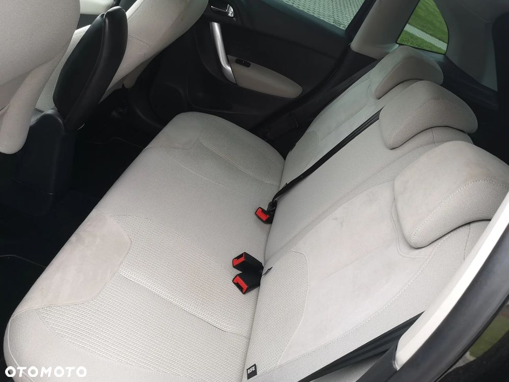 Citroën C3 VTi 120 Exclusive - 8