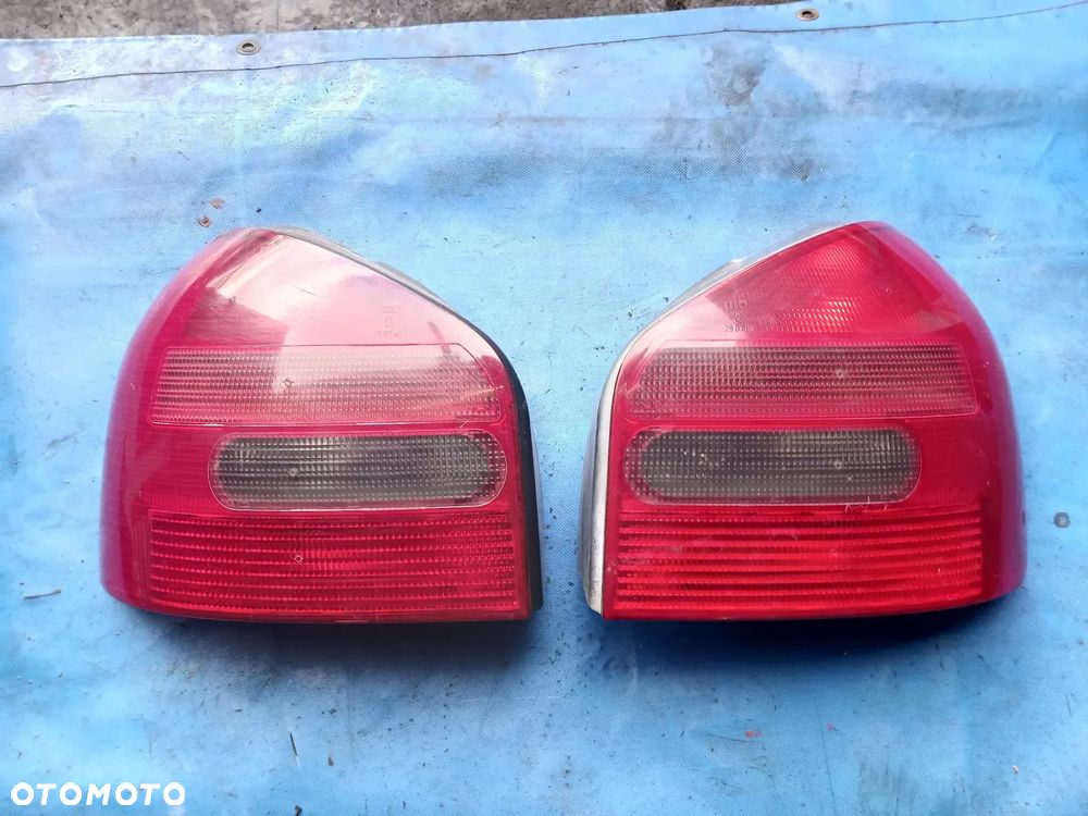 Lampa Tył Audi A3 8L Prawa Lewa lampy tylne tylna - 1