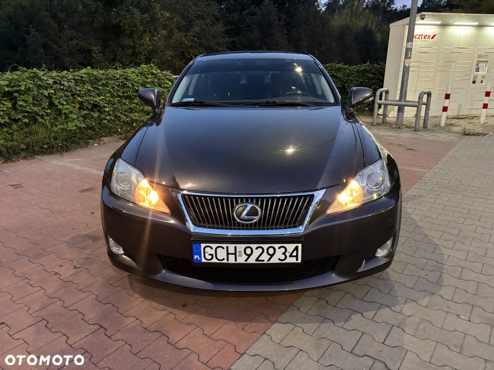 Lexus Is 2009 photo 3