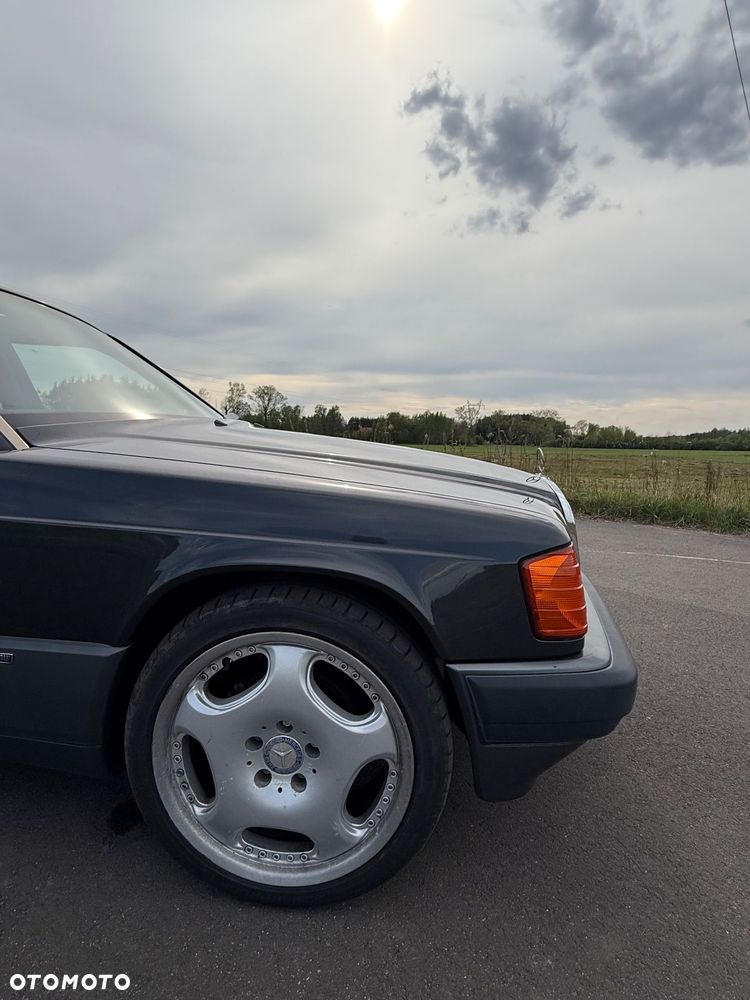 Mercedes-Benz W201 (190) - 15