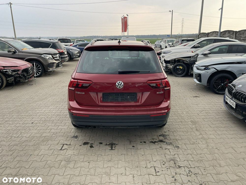 Volkswagen Tiguan - 5