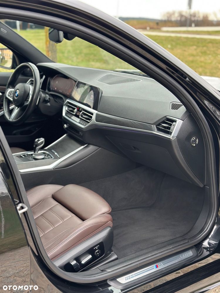 BMW Seria 3 320d xDrive M Sport Shadow sport - 8