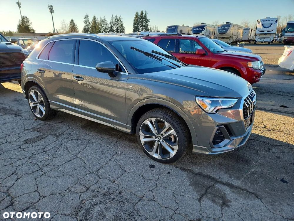 Audi Q3 45 TFSI Quattro S tronic S line - 2