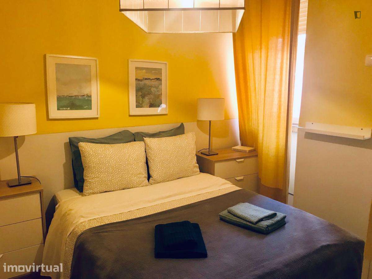 Apartamento com 1 quartos - localizado em Roma-Areeiro Lisbon - Grande imagem: 3/13