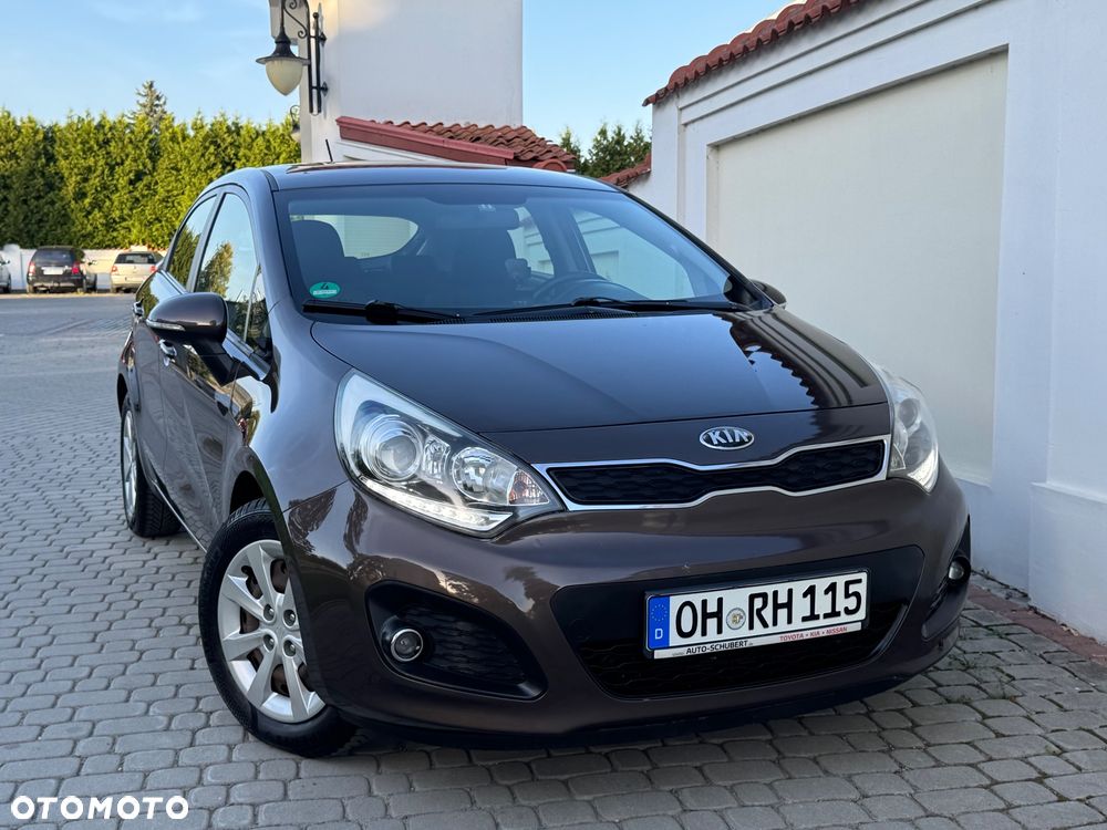 Kia Rio - 4
