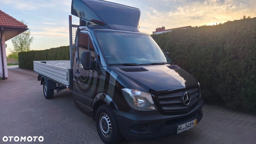 Mercedes-Benz Sprinter - 2