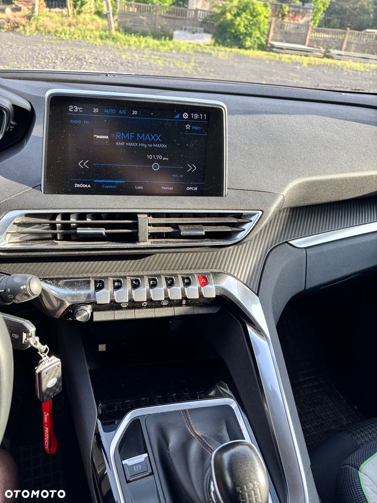 Peugeot 5008 - 10