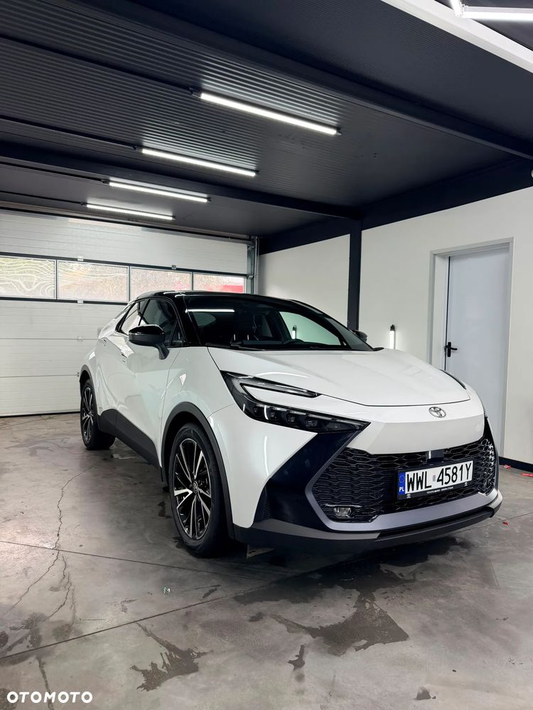 Toyota C-HR 1.8 Hybrid Black&White - 1