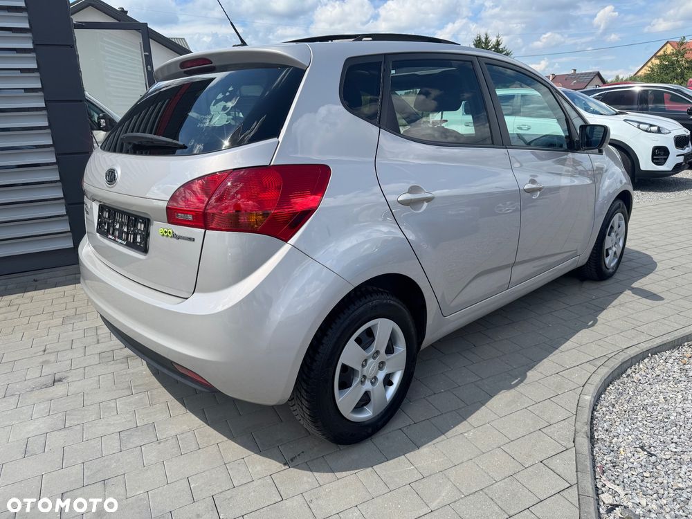 Kia Venga 1.4 CRDi 90 Business Line - 11