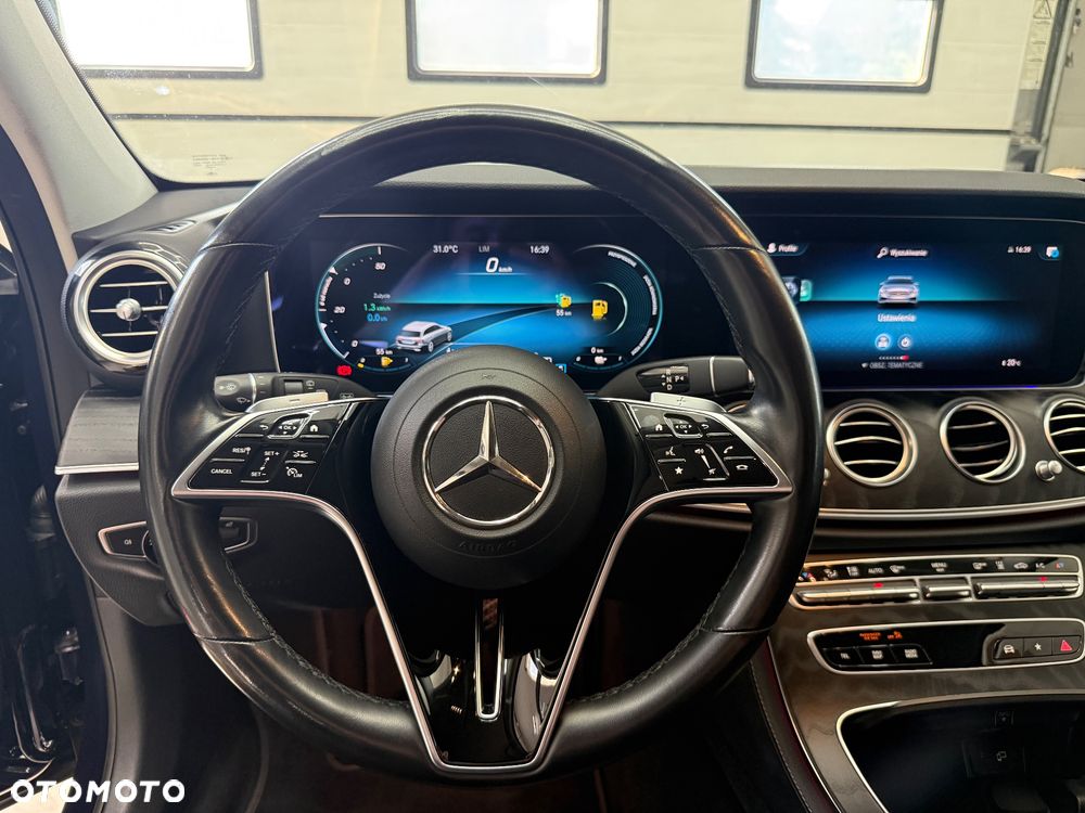 Mercedes-Benz Klasa E 300 de 9G-TRONIC Avantgarde - 19