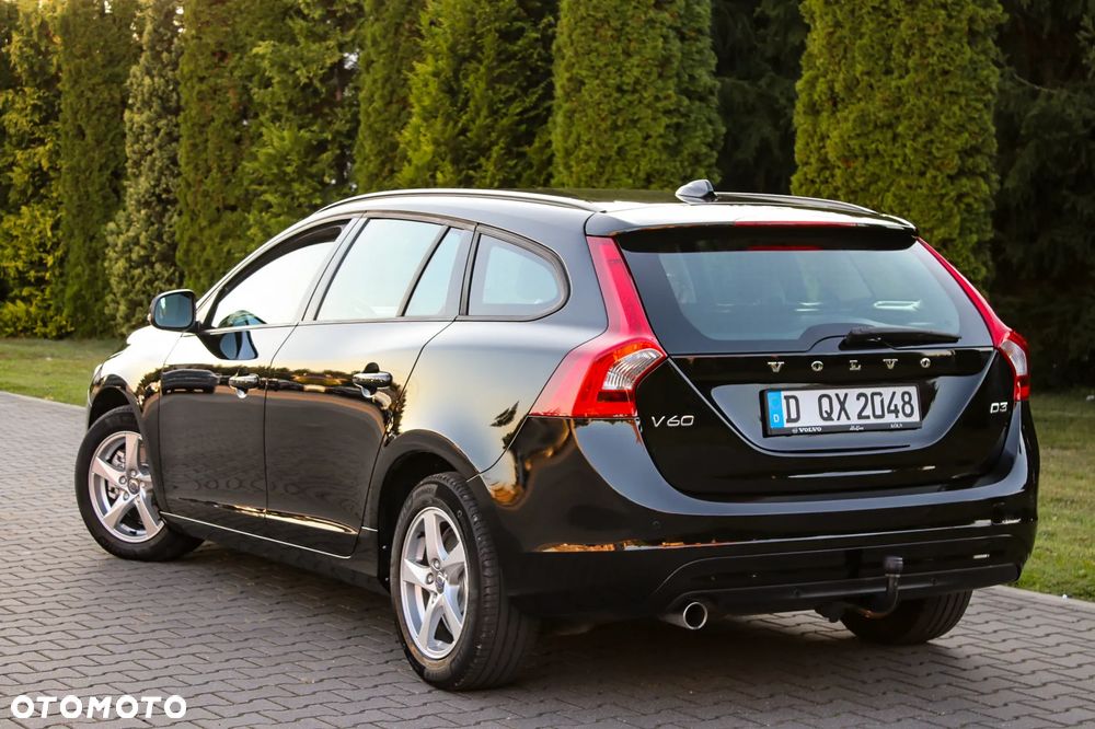 Volvo V60 D3 Summum - 16